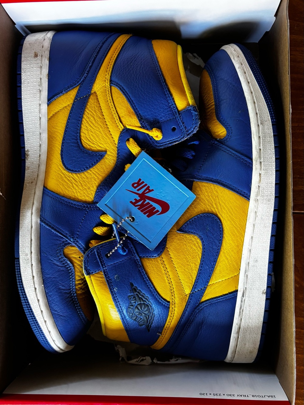 Air Jordan 1 Retro High OG Reverse Laney